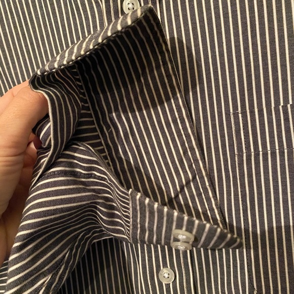 Men’s button down shirt. - Picture 3 of 5